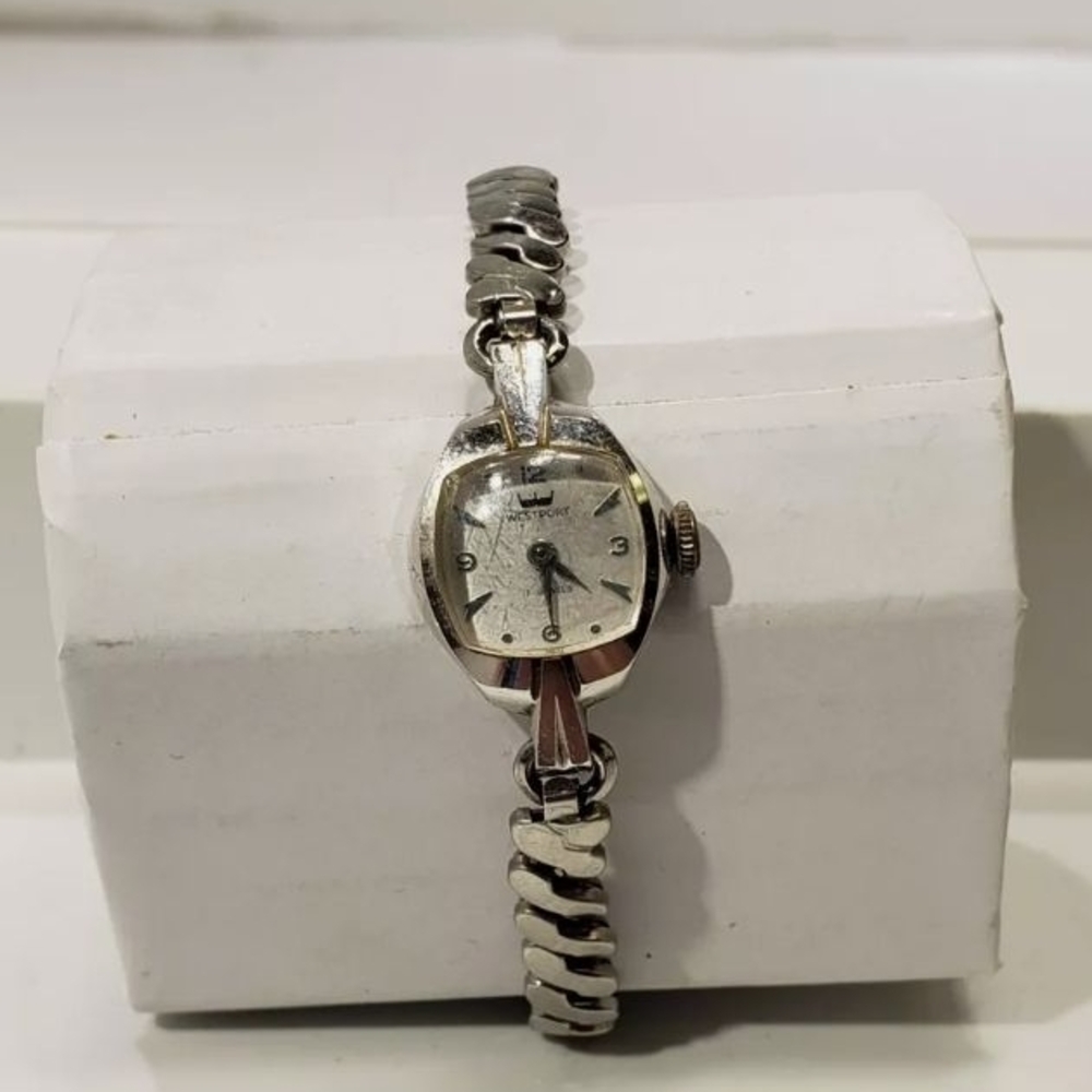 Elegant Silver Women's Watch